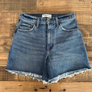 Abercrombie & Fitcb women’s high rise dad short curve love size 4/27 denim